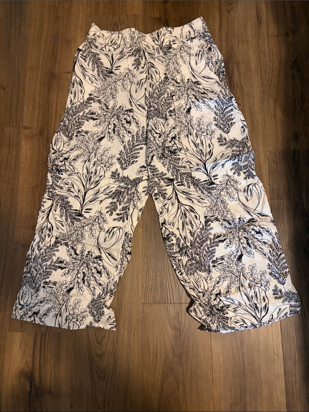 Tahari Floral Print Wide-Leg 100% Linen Pants